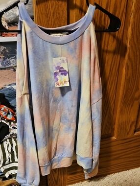 eesome Pastel Tie-Dye Cold Shoulder Sweatshirt in Blue and Pink